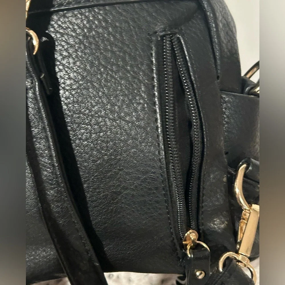 N/A black faux